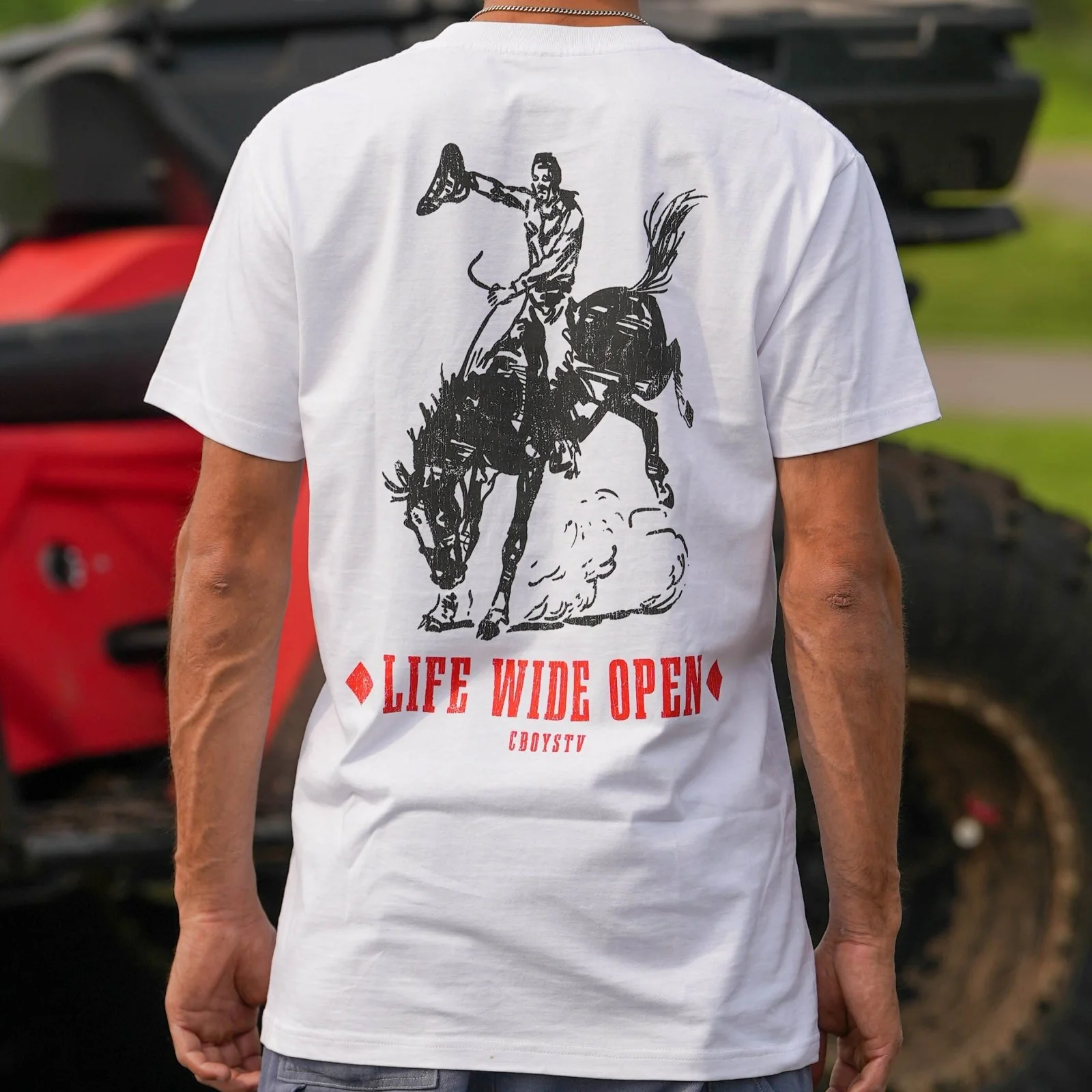 Vegas Bull Tee - Image 4